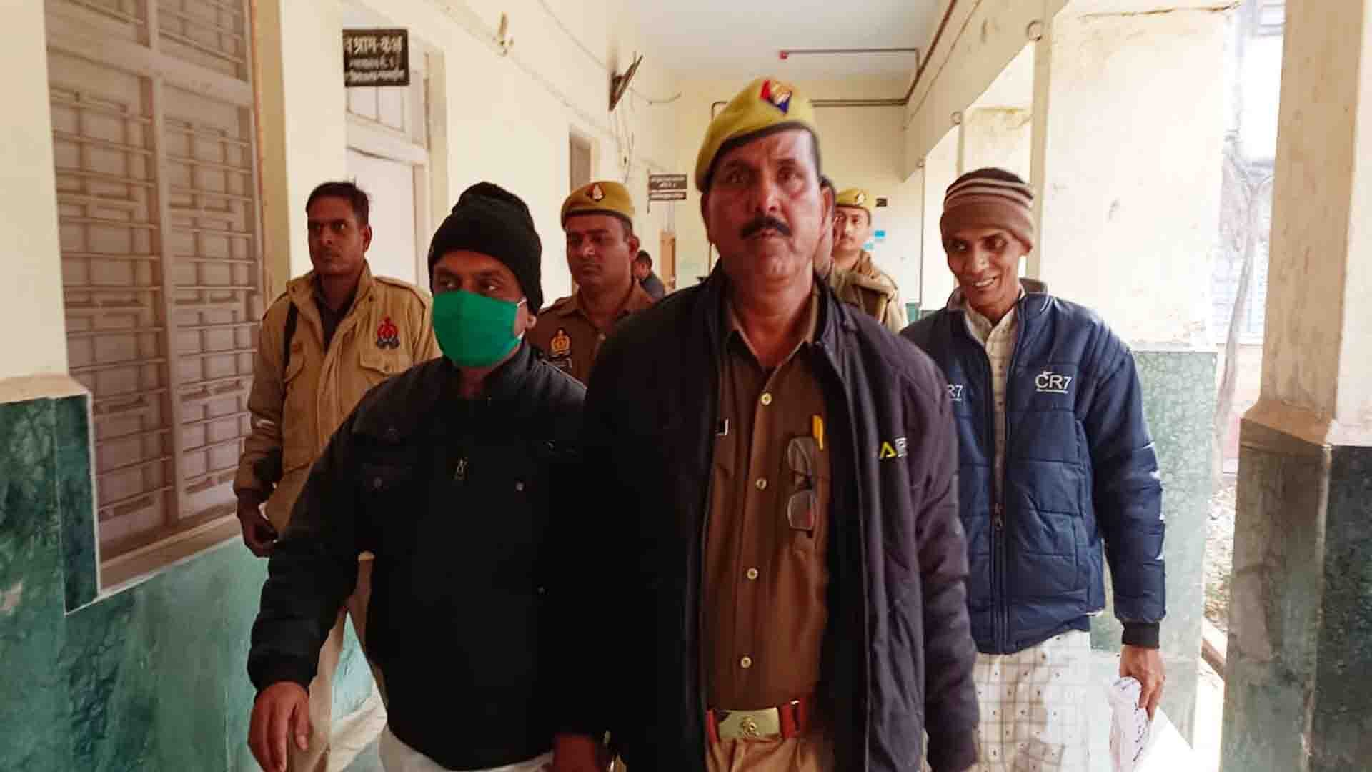 Cousin sister cut into seven pieces in One-sided love life imprisonment to brother in Fatehpur
