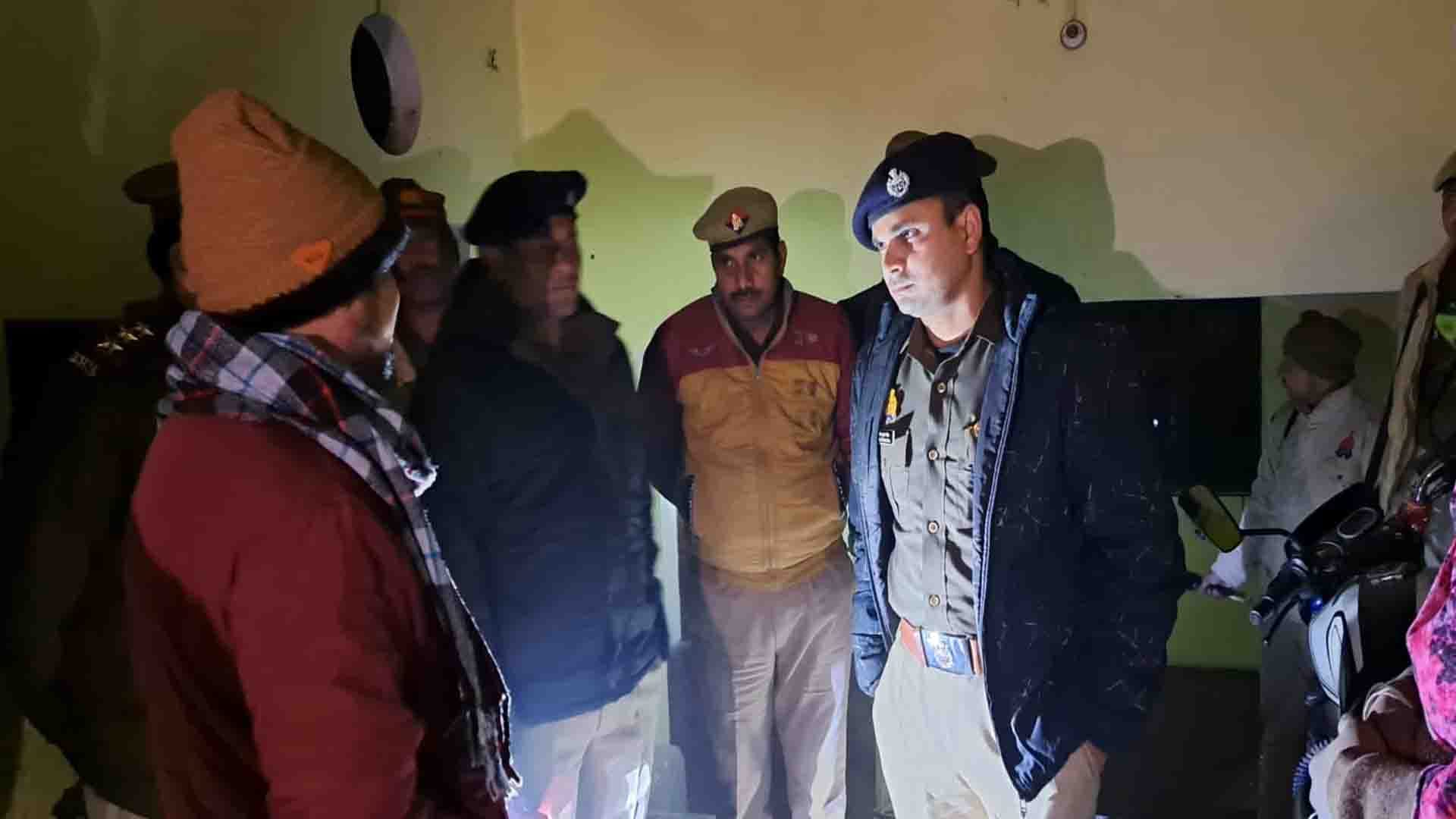 Wife commits suicide in Farrukhabad and then husband hangs himself