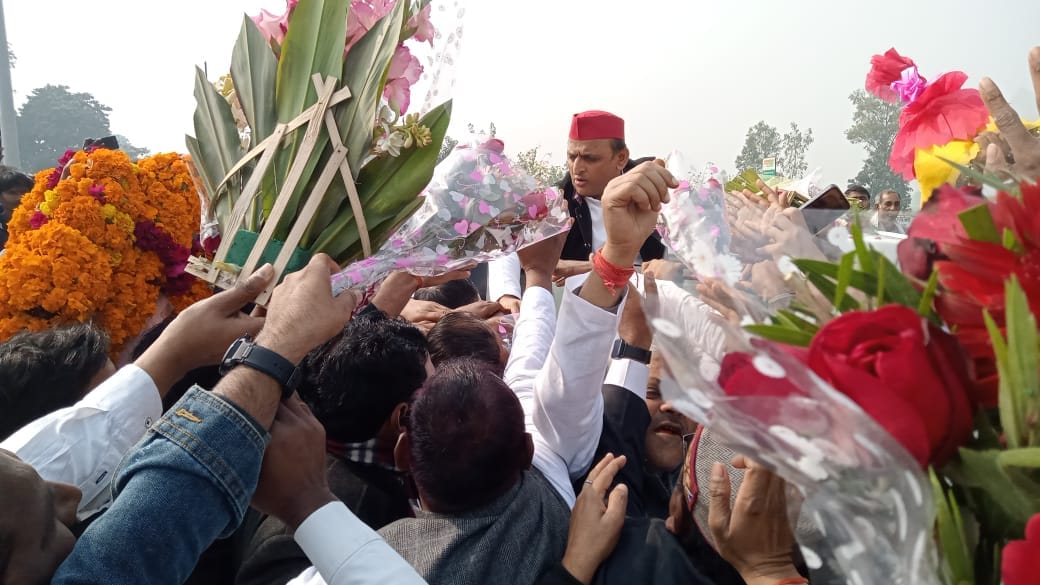 SP President Akhilesh Yadav reached Raebareli