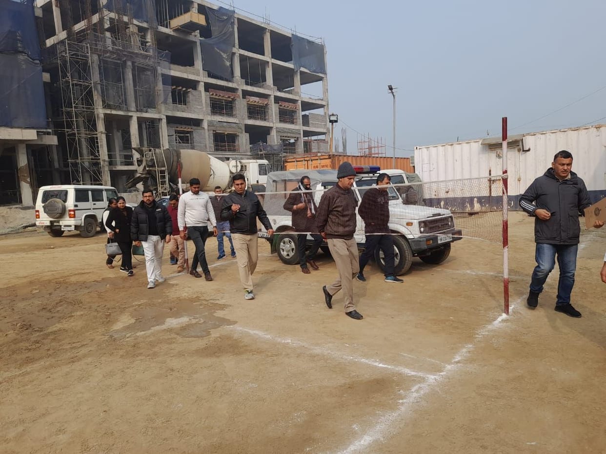 CM Flying's team raided the medical college under construction
