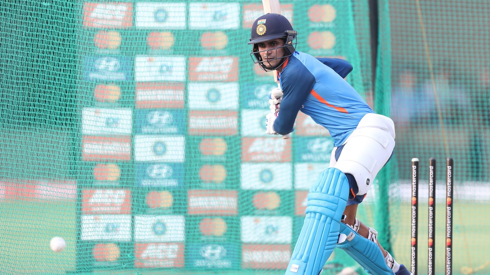 Indian coach Rahul Dravid recovers before ind vs sl 3rd odi 2023 Joins net session