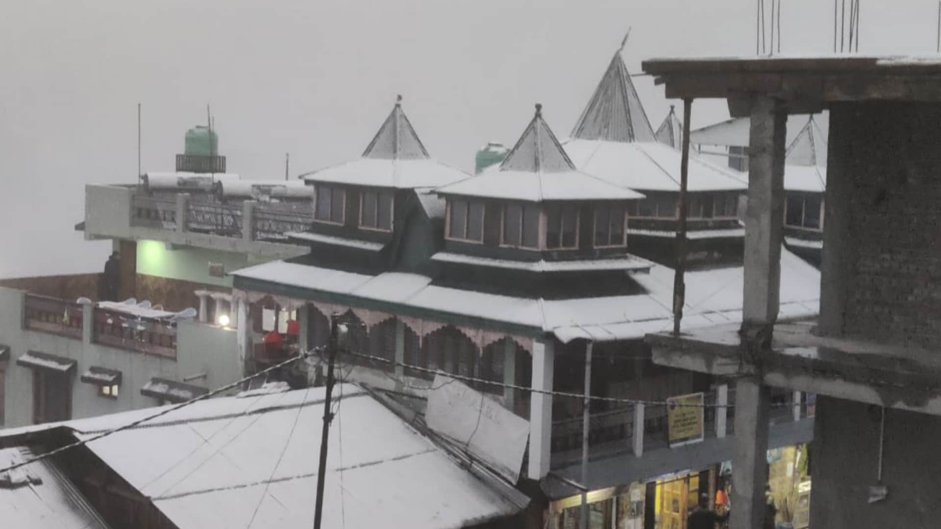 Weather news if snowfall keep remaining in hilly states mercury may dip upto zero degree celcius in plain area
