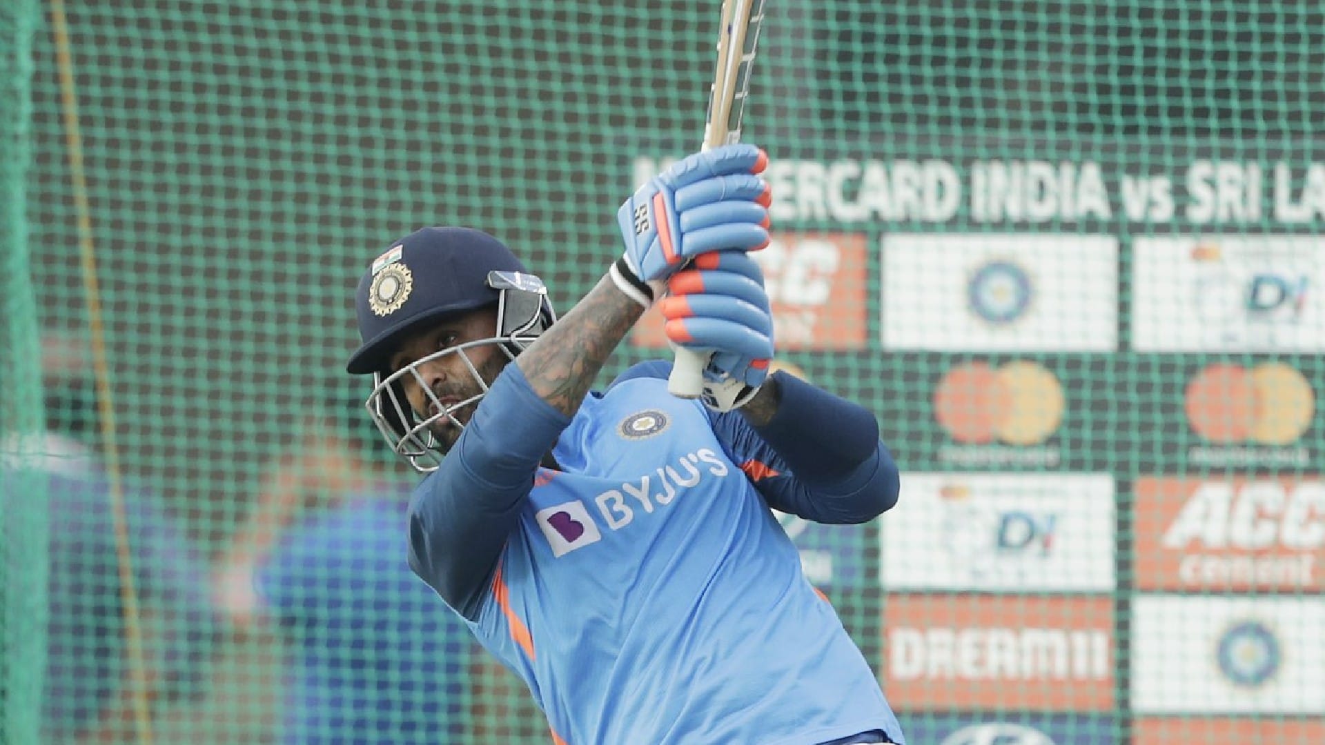 Indian coach Rahul Dravid recovers before ind vs sl 3rd odi 2023 Joins net session