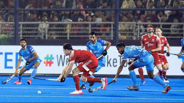 Ind Vs Eng Hockey Highlights:ड्रॉ पर खत्म हुआ भारत-इंग्लैंड का मैच, 12  पेनल्टी कॉर्नर में नहीं हुआ कोई गोल - England Vs India Hockey Live Score  Ind Vs Eng Hockey Men's World