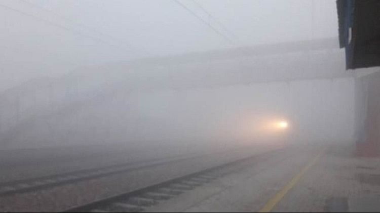 Haryana Weather: आज से फिर सर्दी का प्रकोप, 22-23 को बारिश के आसार, तापमान शून्य तक जाने की आशंका जींद में छाया कोहरा।