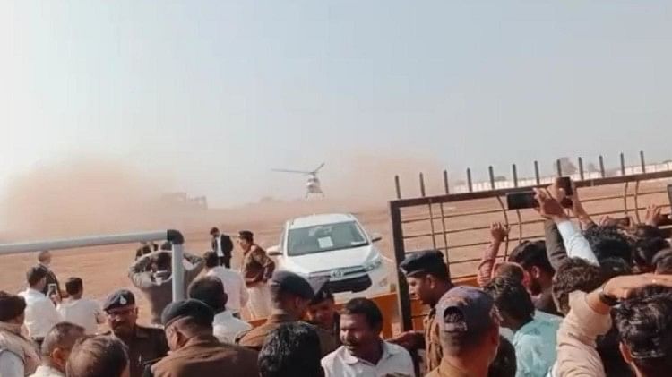 Trending News: MP News: Chief Minister Shivraj’s helicopter almost crashed in Manawar, had to go to Dhar by car