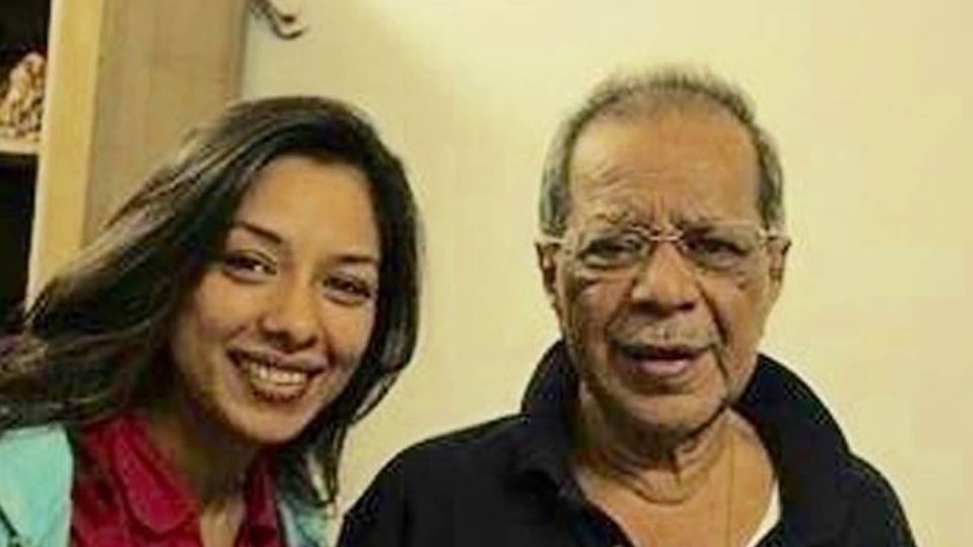 Anil Ganguly Death Anniversary When Rupa Ganguly Father had to sell his house for Dushman Devta