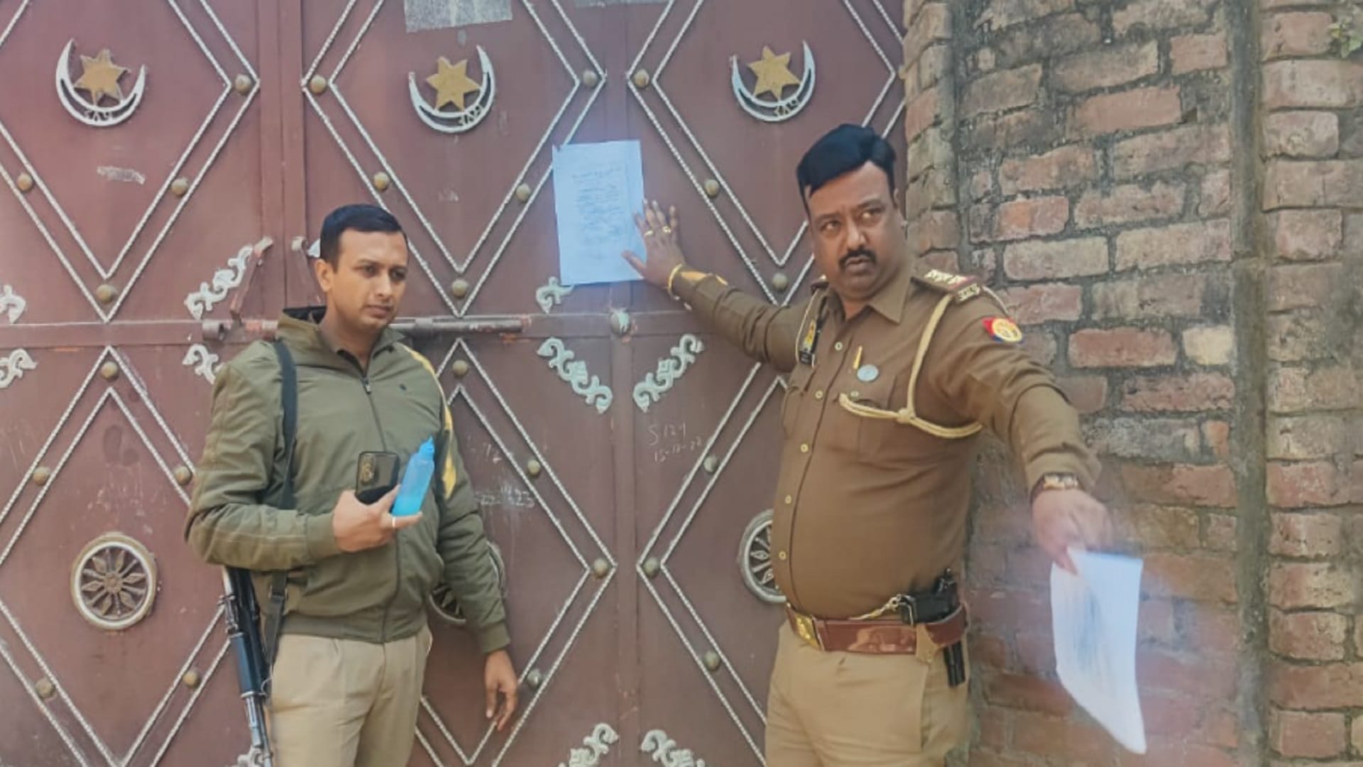 Meerut Deepak murder case: Police paste attachment notices on the houses of Shahbaz and Imran