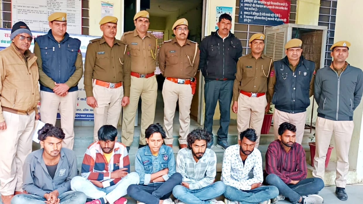 Six arrested for firing during dance in DJ
