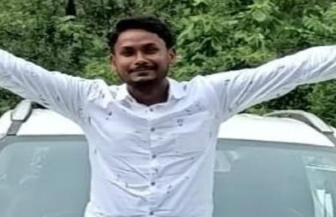 Nepal Plane Crash Mountain of sorrows broken on four houses of Ghazipur four youth died