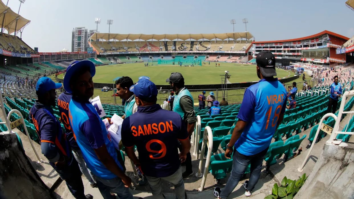Yuvraj singh asks is ODI cricket dying on half empty stadium in IND vs SL Match Irfan pathan reply wins hearts