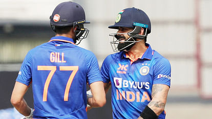 IND vs SL: Indian players surprised watching Shreyas Iyer Spin bowling, Rohit surprised at Kohli six; Photos