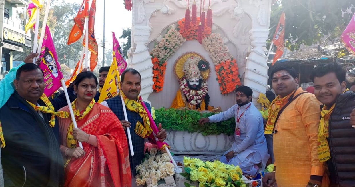 Mathura: Shyam Baba's Nishan Yatra taken out for the life and prestige of the idol