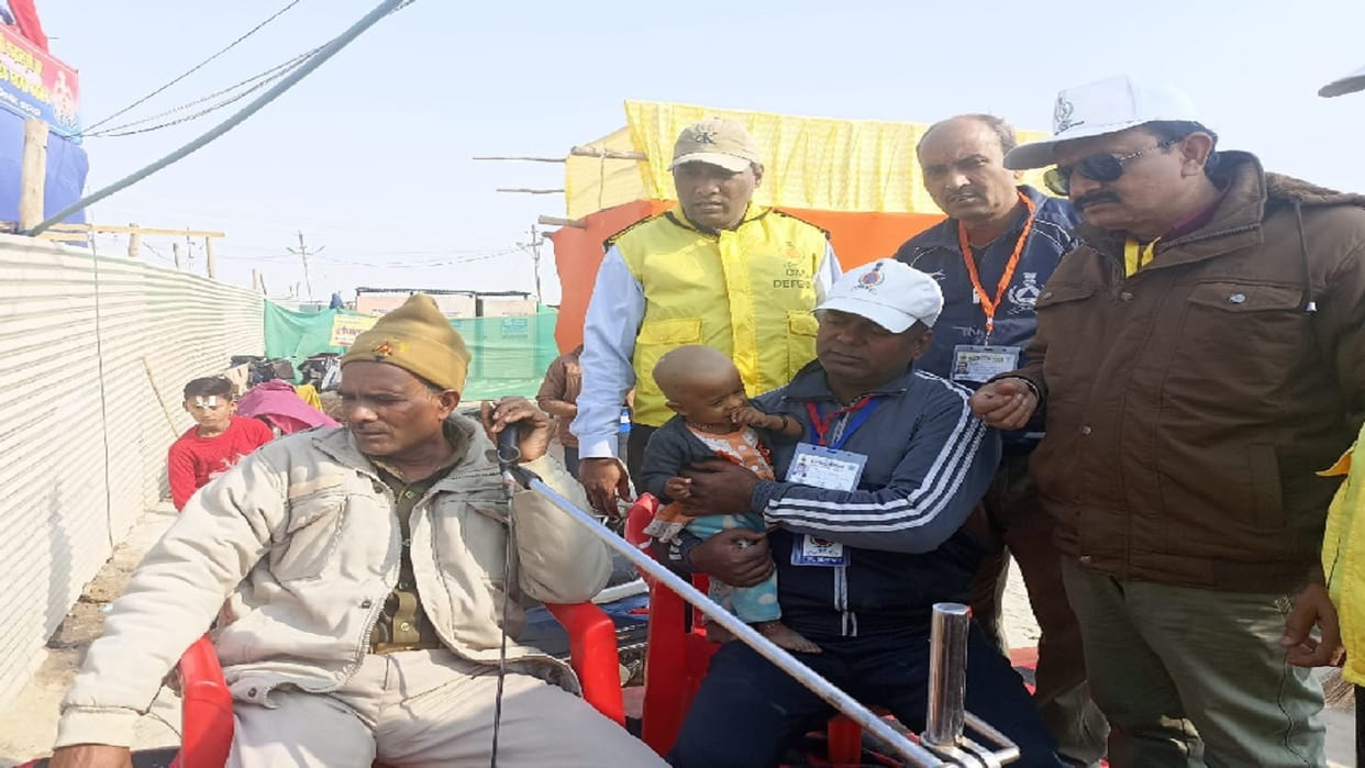 Magh Mela: Seven-month-old angel left at Sangam, mother bathed in tears before taking a dip