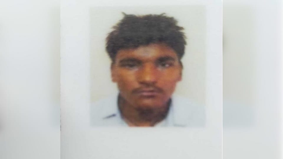 After killing a man one day dead body hidden in house then taken to MP and thrown into river in Jhansi