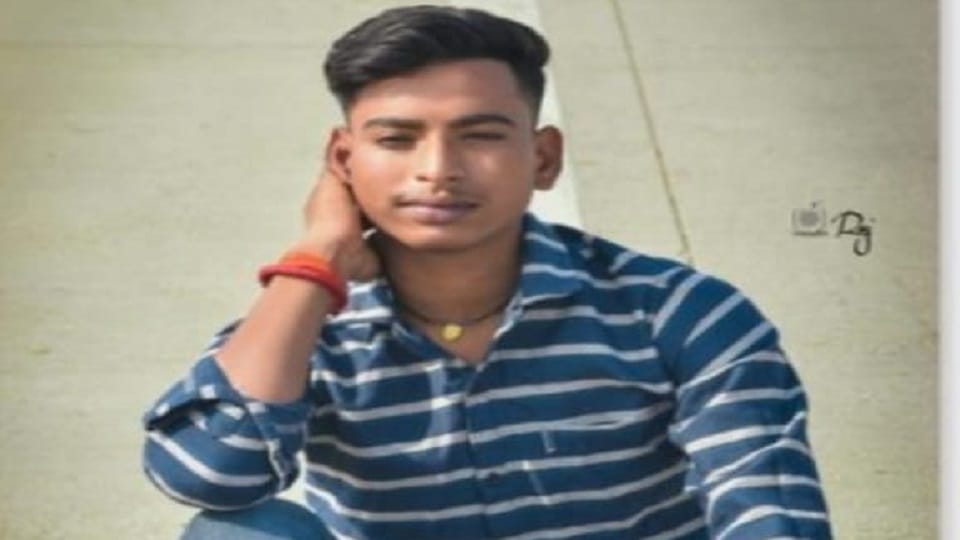 Hurt by mother love marriage son ate poison father-in-law accused daughter-in-law of murder in jhansi