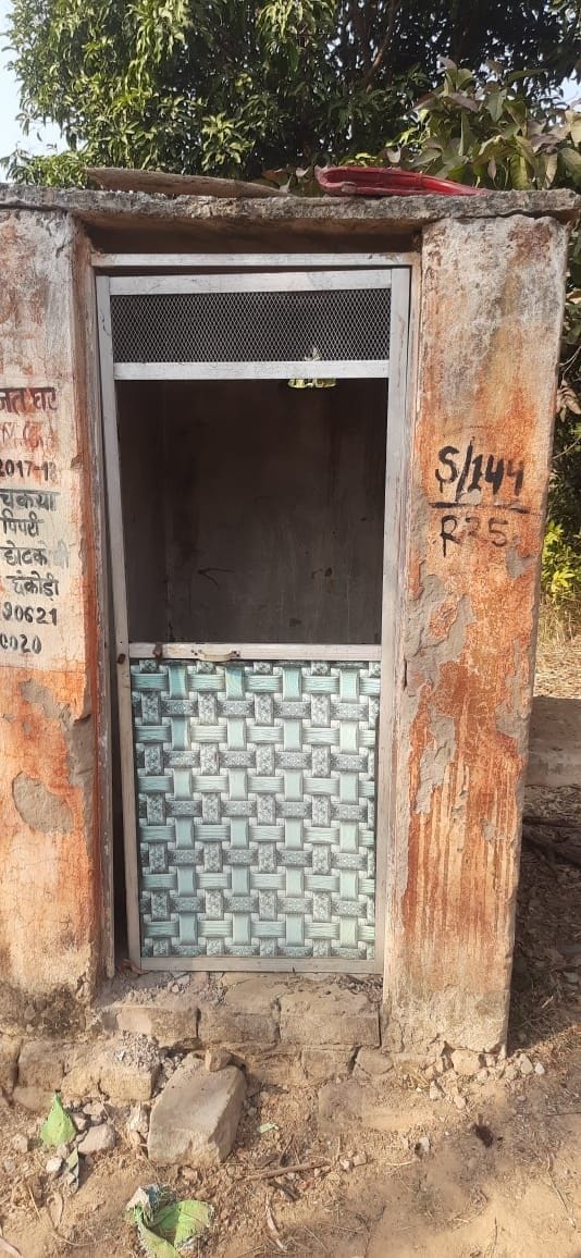 Somewhere there is no door, somewhere the seat disappeared and the district became ODF