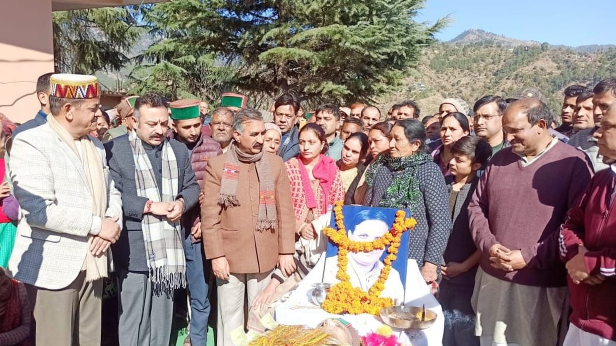 mandi news: Ex Minister Mansa Ram Cremated With State Honours in Karsog Mandi