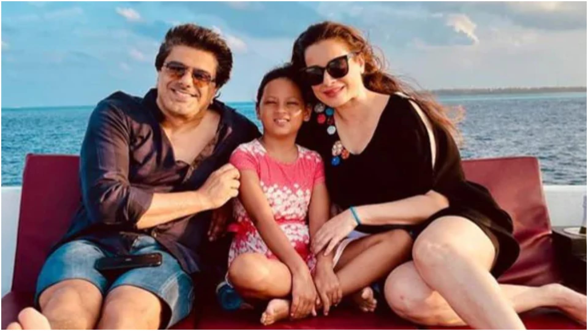 TV Actors Who Married Twice or thrice from hiten tejwani to Karan Singh Grover anup soni ronit roy sameer soni