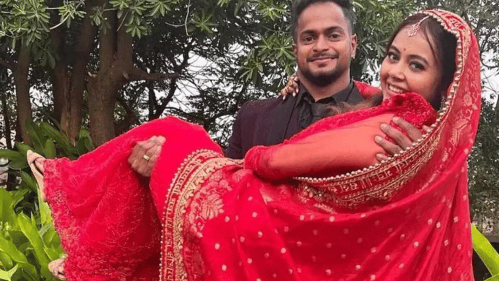 Devoleena Bhattacharjee celebrates first month anniversary with Shahnawaz Shaikh see users reaction