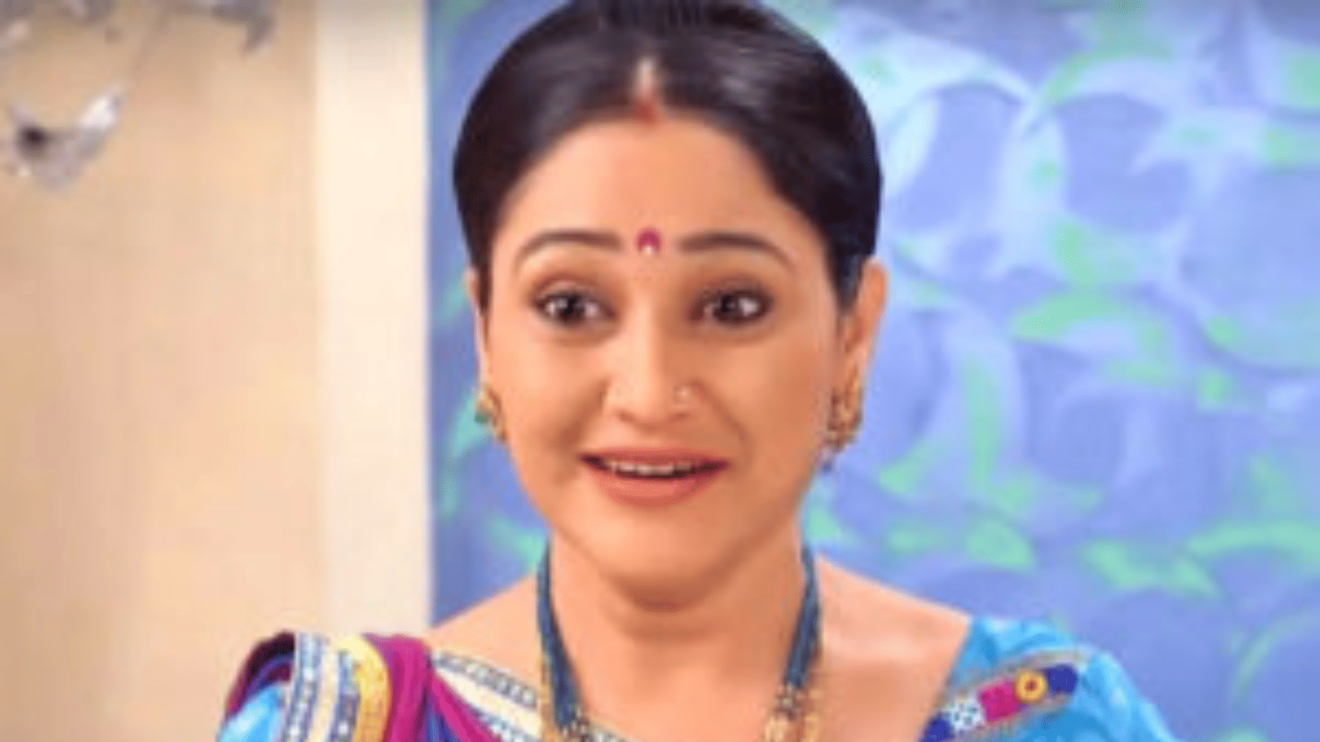 Taarak Mehta Ka Ooltah Chashmah fame Dayaben aka Disha Vakani hint fans for her comeback in the show
