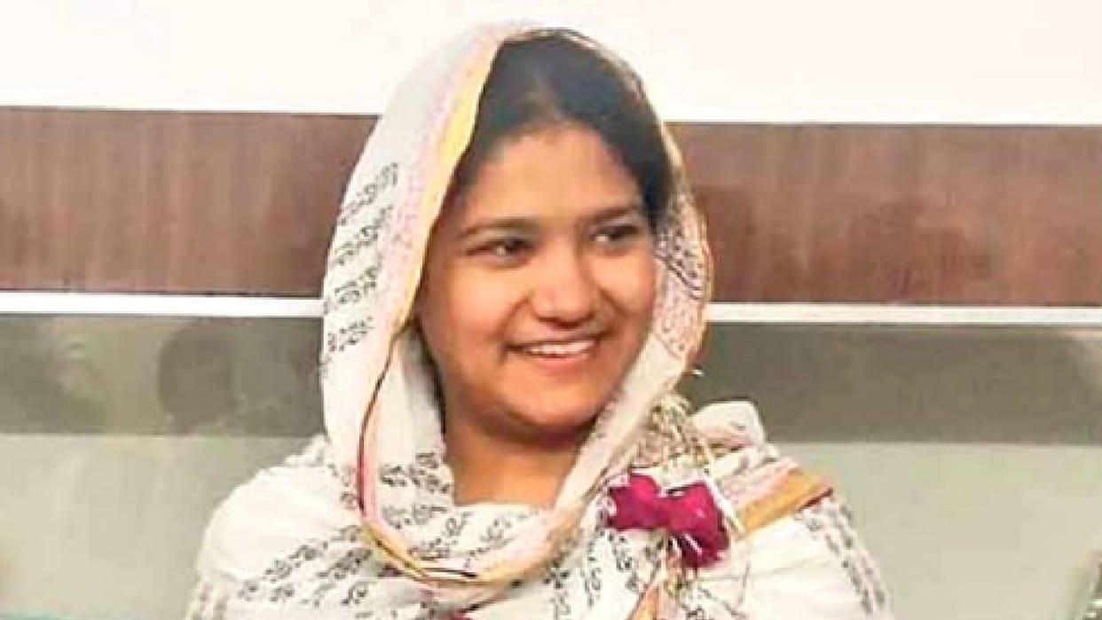 Vidisha's daughter Sana Ali selected in ISRO, read success story