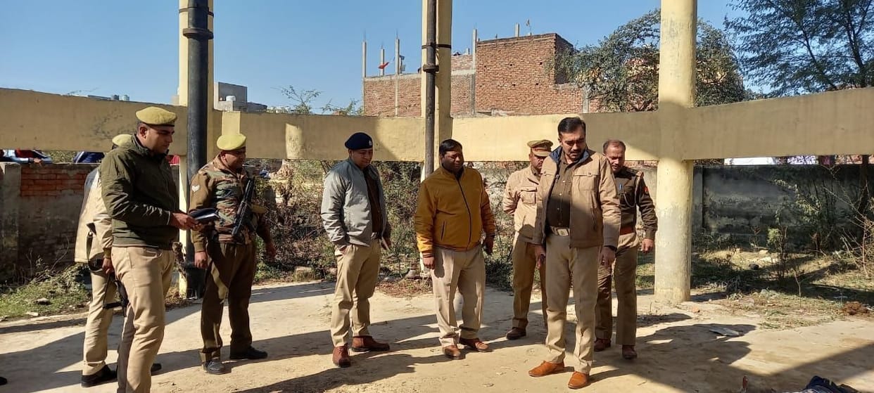 Mathura: Blood-soaked dead body of a youth found in village Rajpur