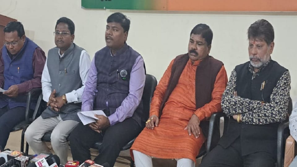 Jagdalpur: BJP attacked Congress with the weapon of culture