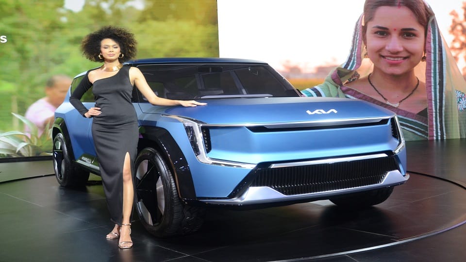 Auto Expo: Model old, price new and power new