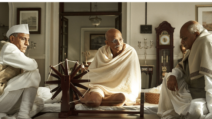 Rajkumar Santoshi: सबने साथ छोड़ा तब सनी देओल आए साथ, ‘केसरी’ शुरू करने से पहले करण जौहर ने फोन तक नहीं किया गांधी गोडसे एक युद्ध