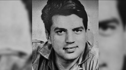 Dharmendra: Opening the box of his memories, Dharmendra shared a black and white picture, fans said 'Heman' Dharmendra