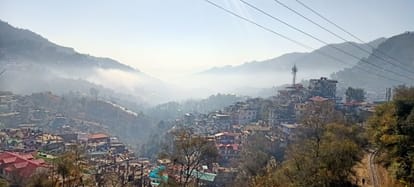 Solan News:बारिश के बाद जिले में कोहरे के साथ बढ़ी ठंड - Cold Increased With Fog In The District After Rain - Solan News