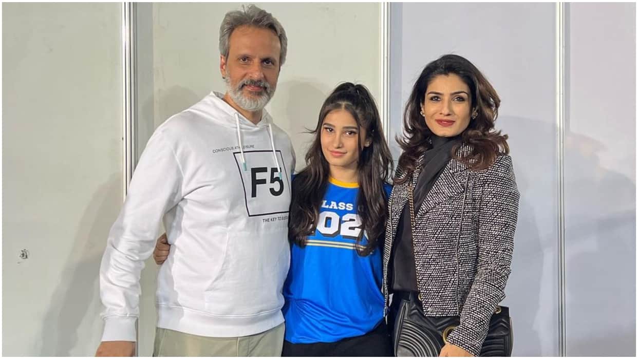 Raveena Tandon Shares an Emotional Moment on Daughter Rasha School Promotion Said Ghosle Se Udne Ko Taiyar