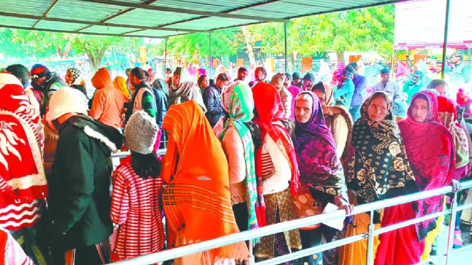 Patients of cold diarrhea increased in melting winter and five patients died in 30 days in Mainpuri