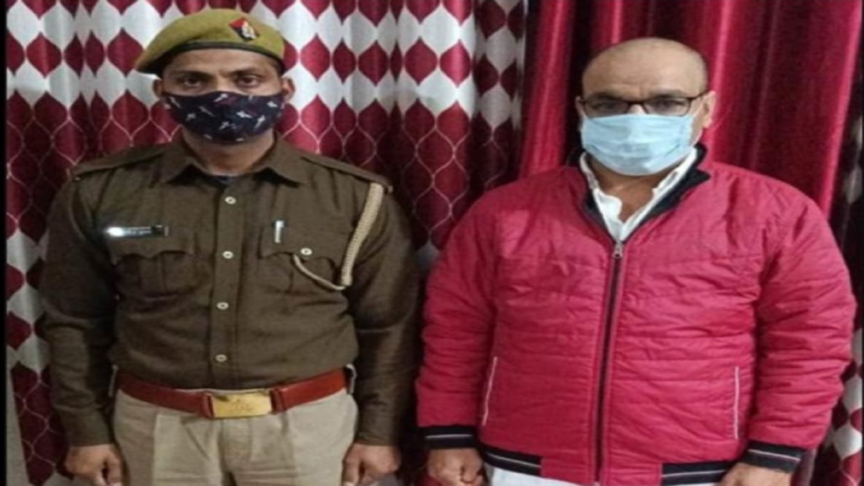 Baghpat: crook Anuj Barkha ran away after snatching the pistol of sub-inspector, but was arrested by police