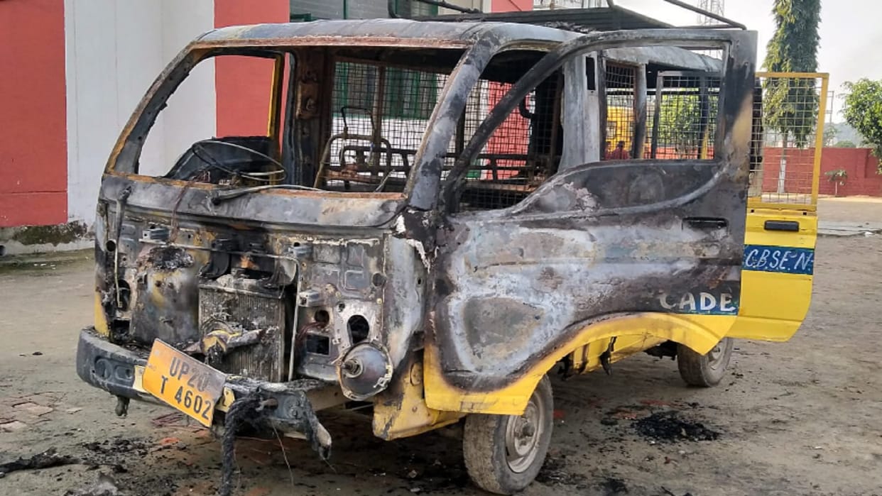 Fire break out in a school van in Dhampur of Bijnor city