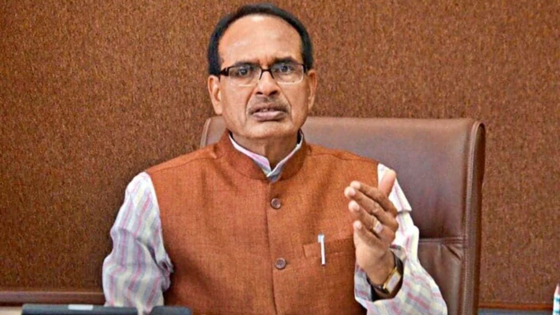 MP News: CM Shivraj advised MLAs to improve by showing mirror on shortcomings