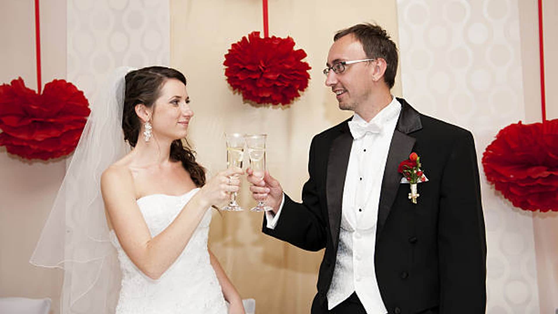 Wedding Fashion Tips : These spectacles for grooms are best for wedding day