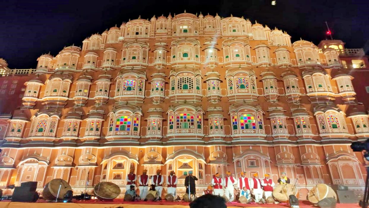 People had a lot of fun in Hawamahal Night Festival