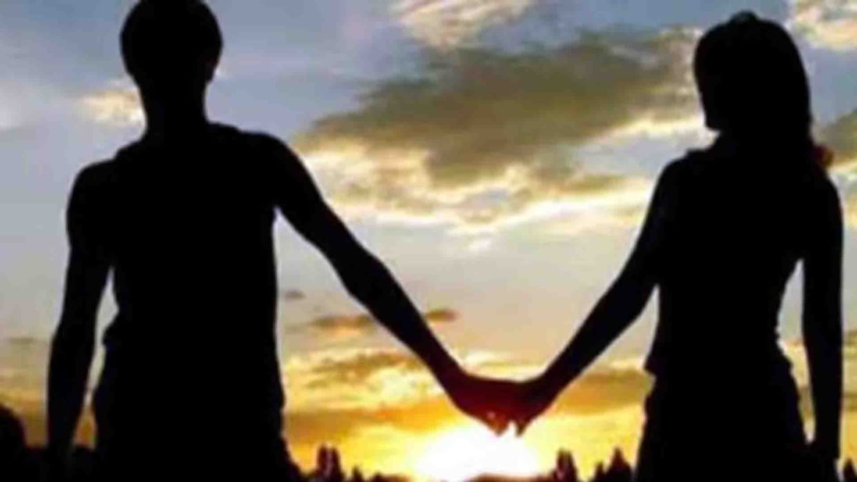 Kannauj: sent the woman with her lover