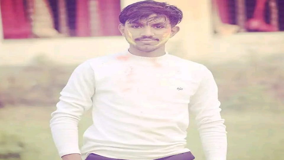 Moradabad Nursing student dies after being hit by goods train
