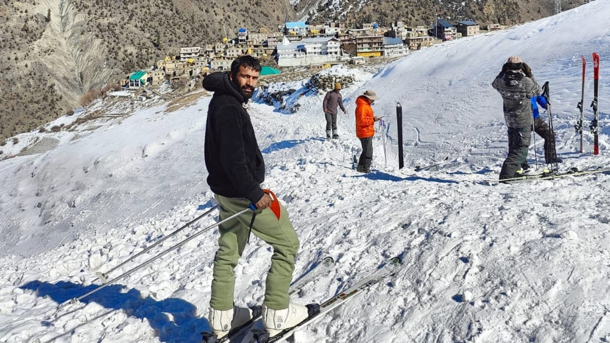 youth practice on Ski Slope in triloknath lahaul spiti himachal pradesh