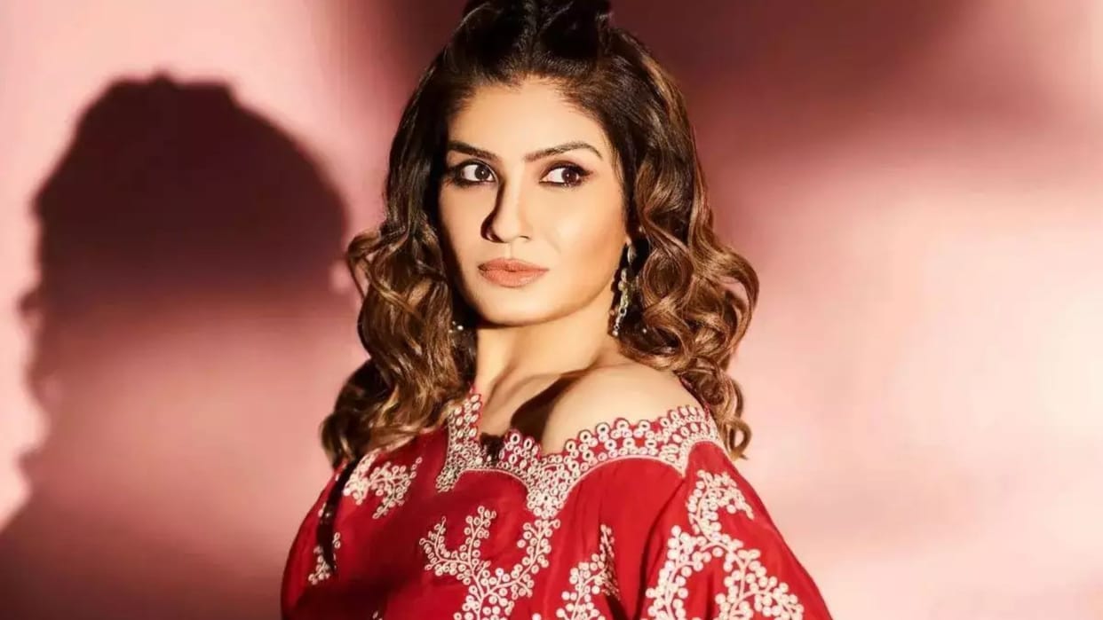 raveena tandon talkes about her teenage days when she was molested many times travelling in buses