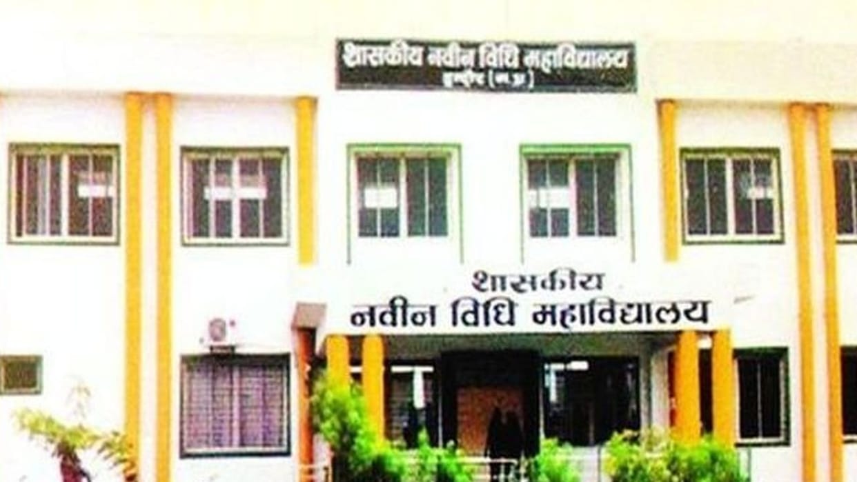 Indore Law College: Supreme Court asked MP Police- Will you arrest the principal for library book?