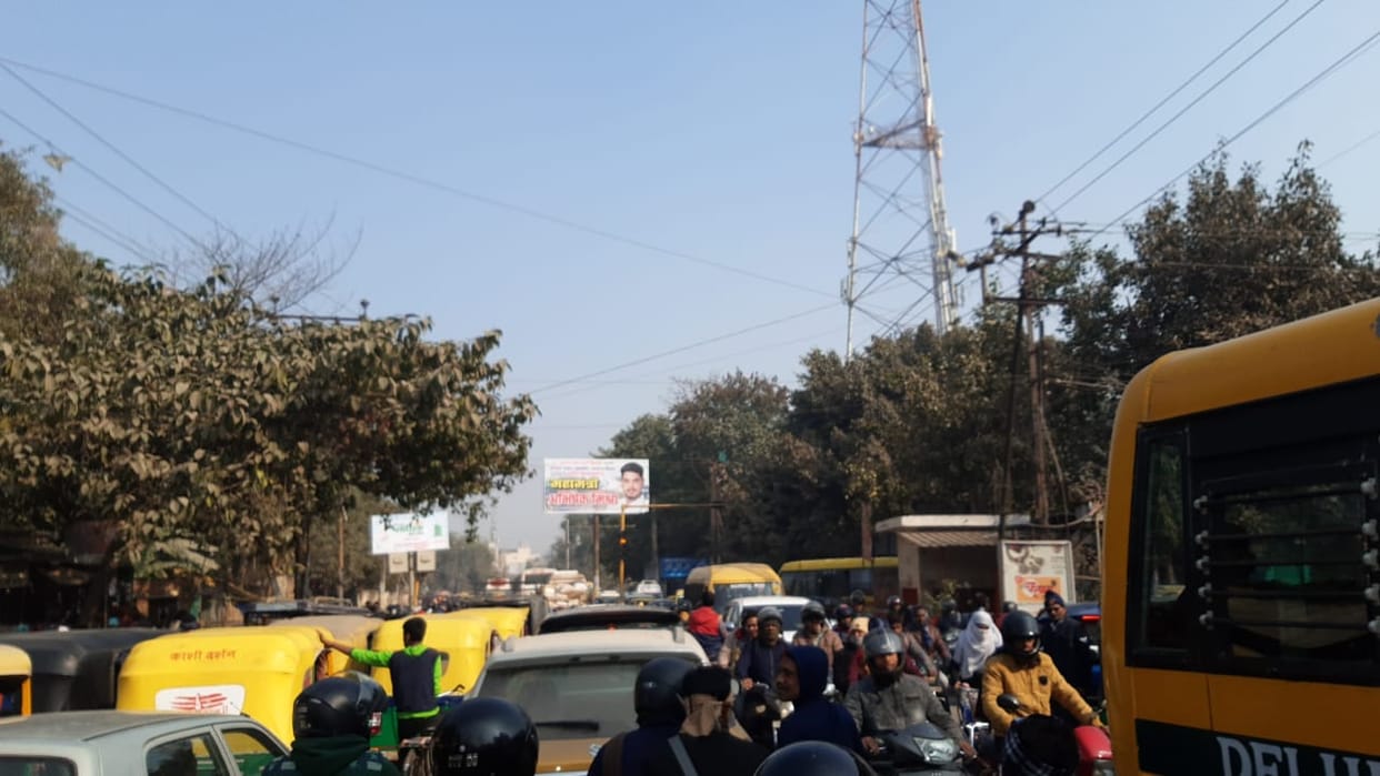 School Reopen in varanasi traffic system derailed people were troubled by jams at various places