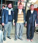 कोर्ट से बाहर आते इंतजामिया कमेटी के वकील।