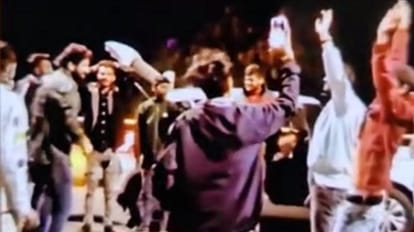 बिलासपुर में फ्लाईओवर पर लड़कों के हुड़दंग का वीडियो वायरल है।