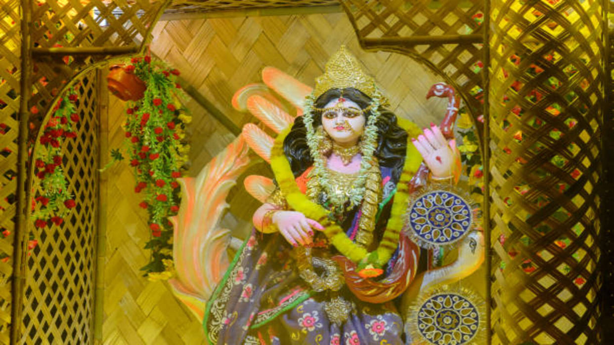 Vasant Panchami 2024 Know who is Goddess Saraswati and Why she worshiped on basant Panchami