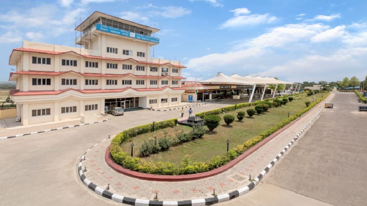 Nahan's youth reached Gaggal airport for a job with a fake appointment letter