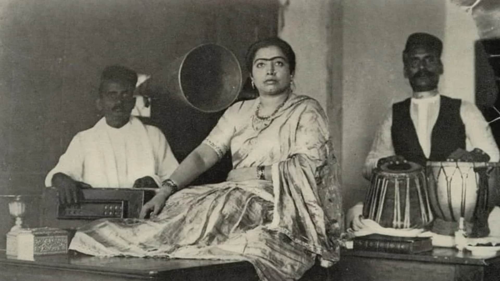 Gauhar jaan Death Anniversary Story of India first recording artist and famous career life unkown facts